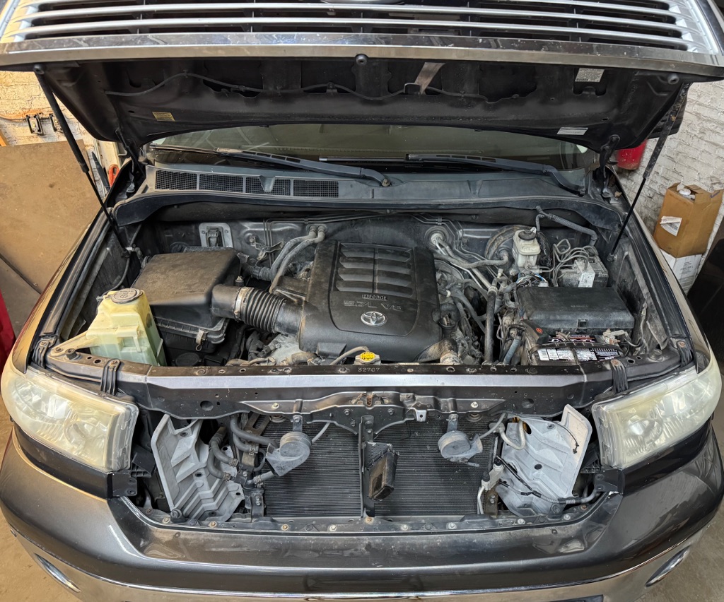 2012 Toyota Tundra Limited - Photo 14